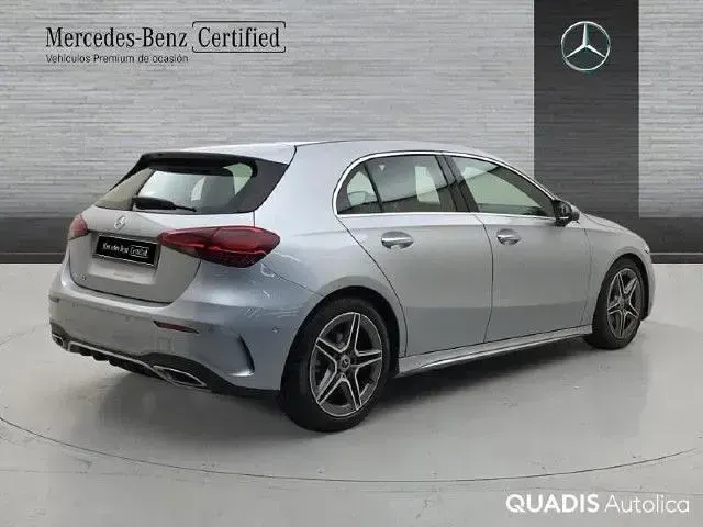 Usado Mercedes A180 136 CV (100 kW) 2026 Plata hightech