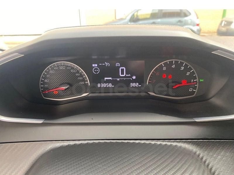 Usado Peugeot 208 Active 100 CV (73 kW) 2021 Blanco Utilitario