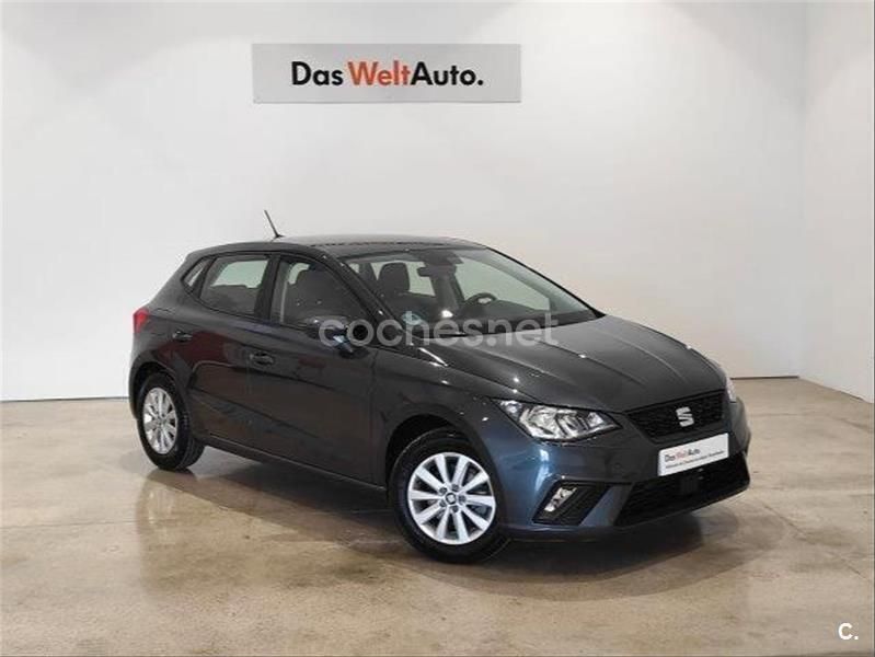 Gris / plata Usado 2022 Seat Ibiza Style Plus Berlina | 15.500 € (Precio justo) - Imagen 1/4