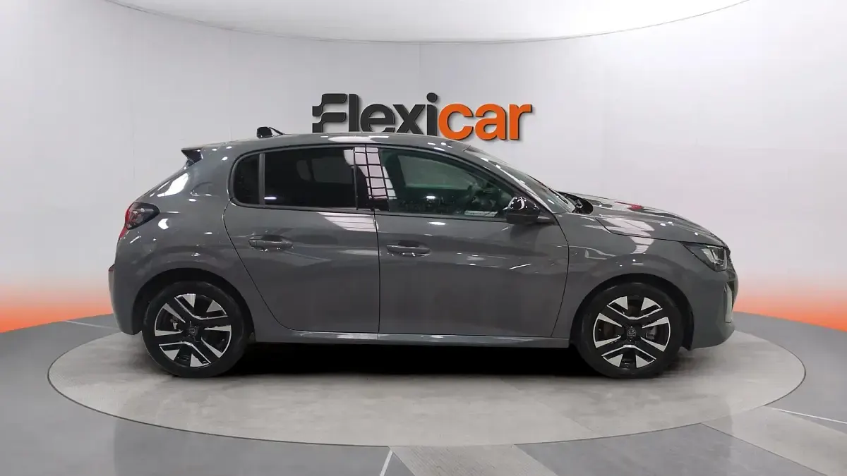 Begagnad Peugeot 208 Allure 101 HK (74 kW) 2025 Grå Halvkombi