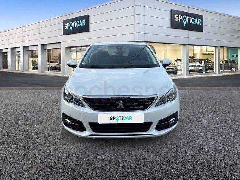 Usado Peugeot 308 Allure 131 CV (96 kW) 2020 Blanco Berlina