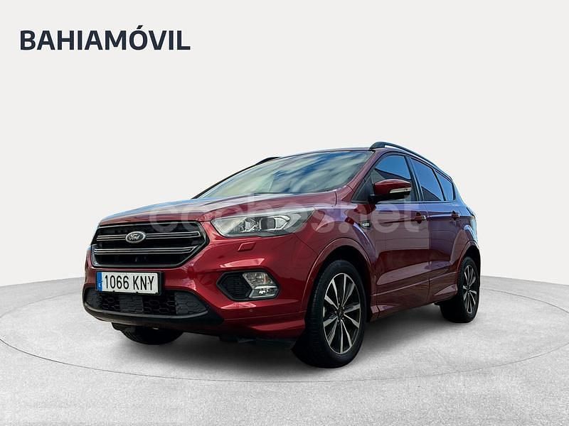 Rojo Usado 2018 Ford Kuga ST-Line SUV | 16.990 € (Precio justo) - Imagen 1/4