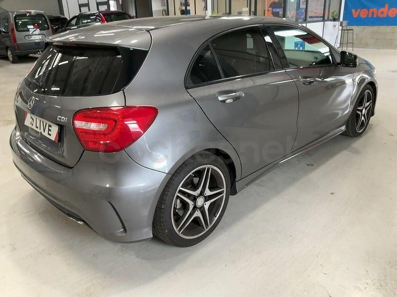 Usado Mercedes A200 AMG line 136 CV (100 kW) 2014 Gris / plata Berlina