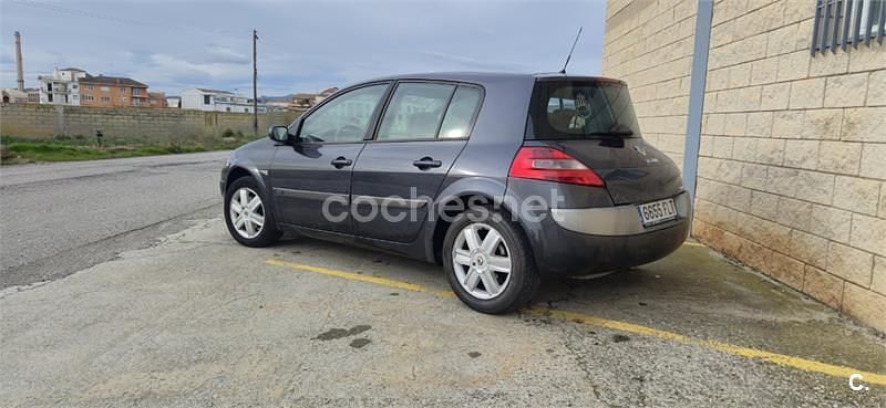 Usado Renault Mégane II Dynamique 105 CV (77 kW) 2006 Negro Berlina