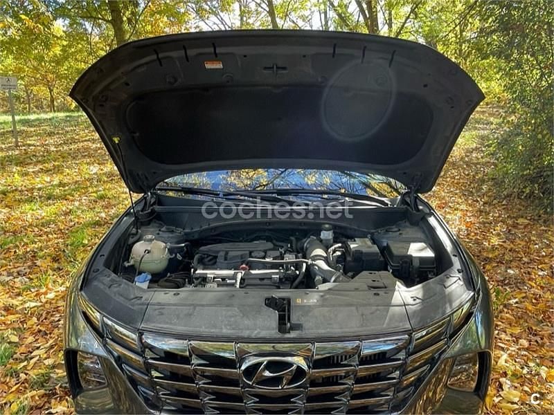 Usado Hyundai Tucson 150 CV (110 kW) 2021 Gris / plata SUV
