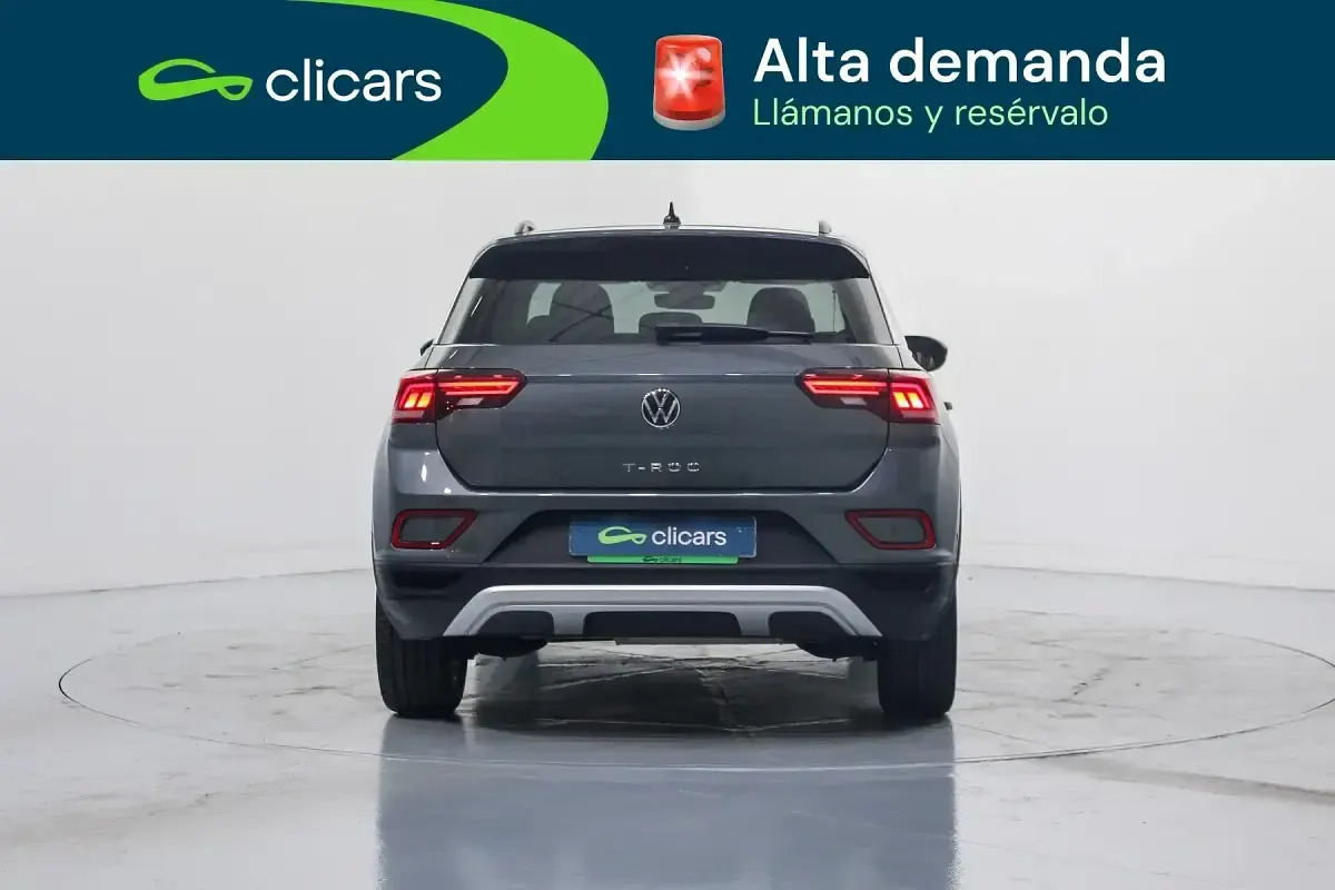 Usado VW T-Roc Life 115 CV (84 kW) 2022 Gris SUV