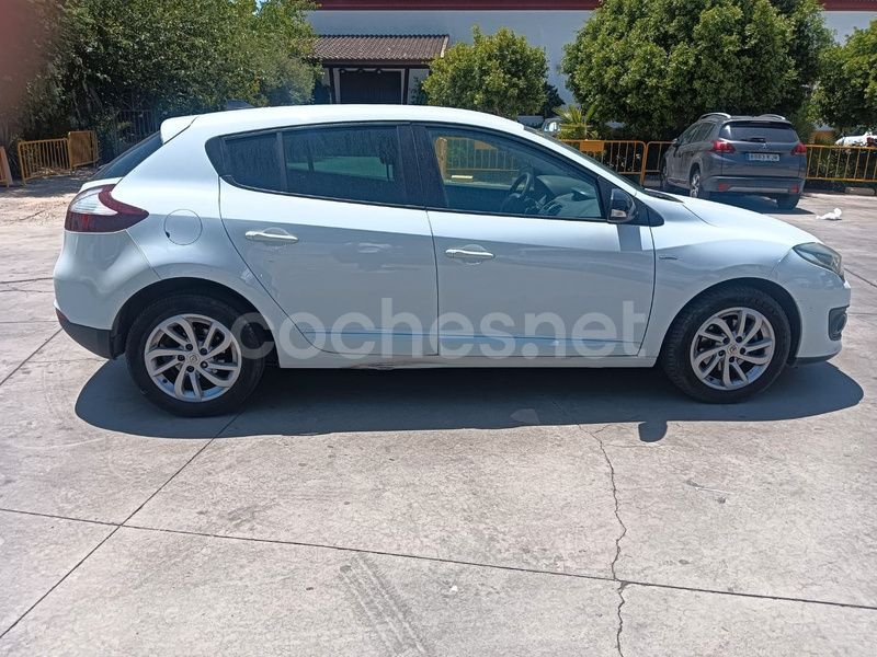 Blanco Usado 2015 Renault Mégane III Intens Berlina | 7490 € (Buen precio) - Imagen 1/4