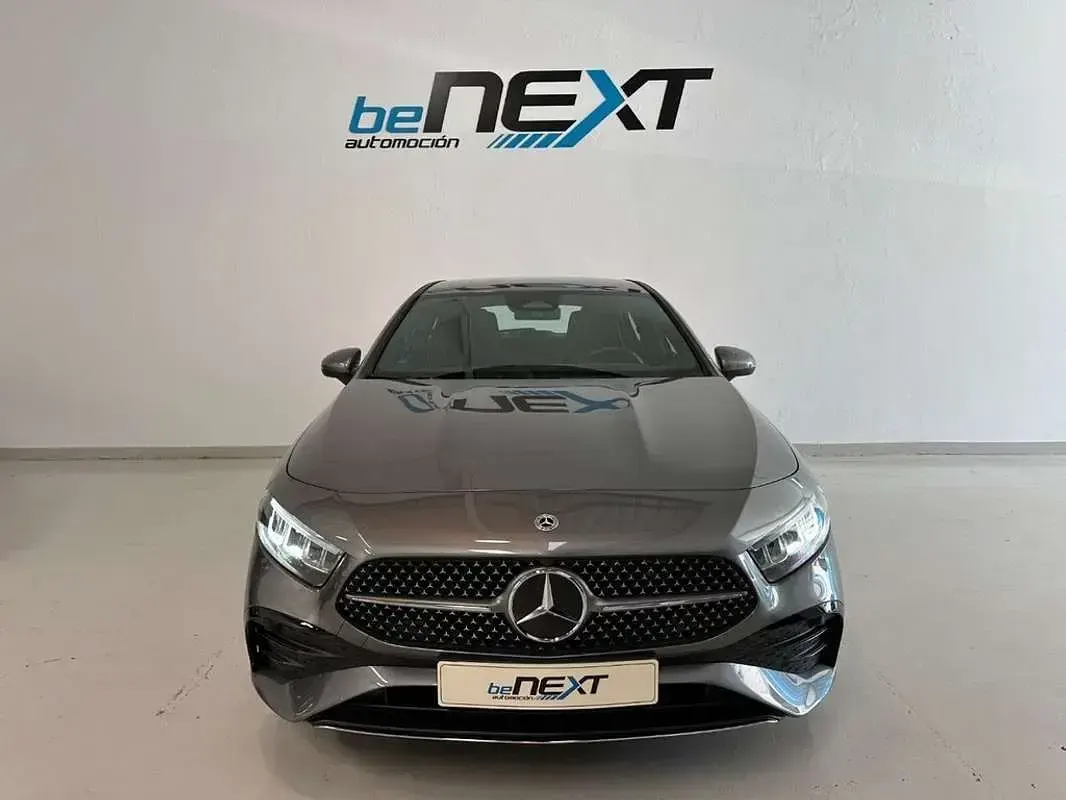 Usado Mercedes A250 218 CV (160 kW) 2024 Gris Berlina