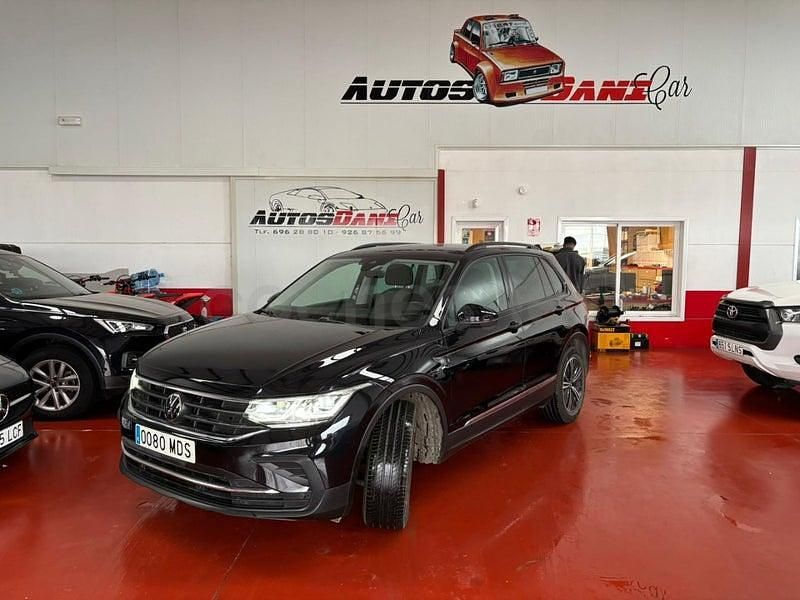 Usado VW Tiguan Life 122 CV (89 kW) 2023 Negro SUV