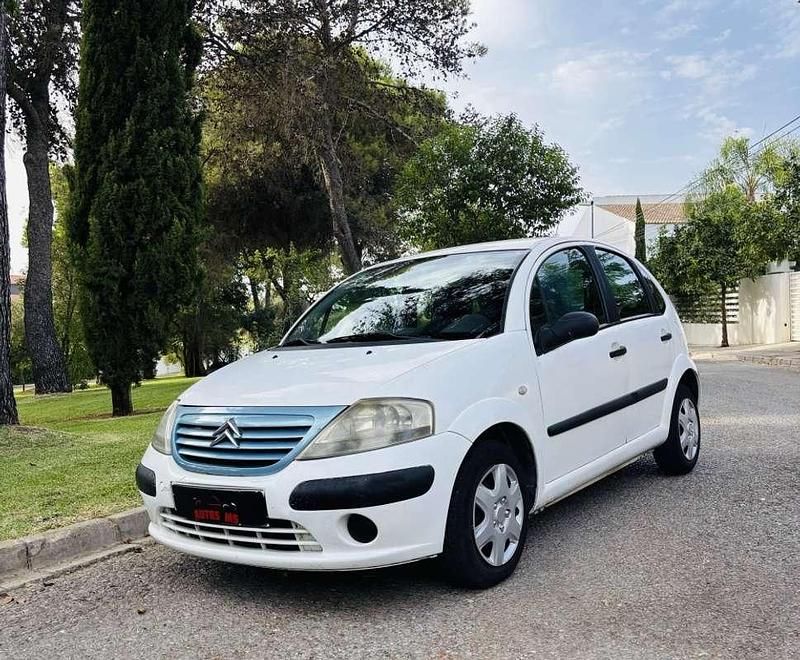 Blanco Usado 2005 Citroën C3 Exclusive Utilitario | 2990 € (Precio justo) - Imagen 1/4