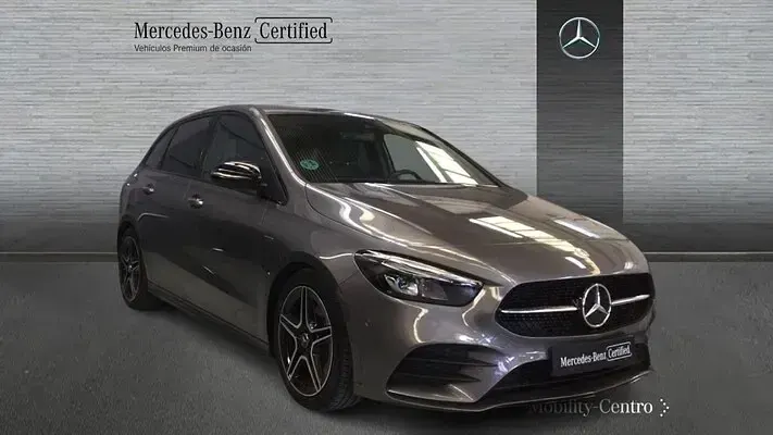 Usado Mercedes B200 AMG line 150 CV (110 kW) 2021 Utilitario
