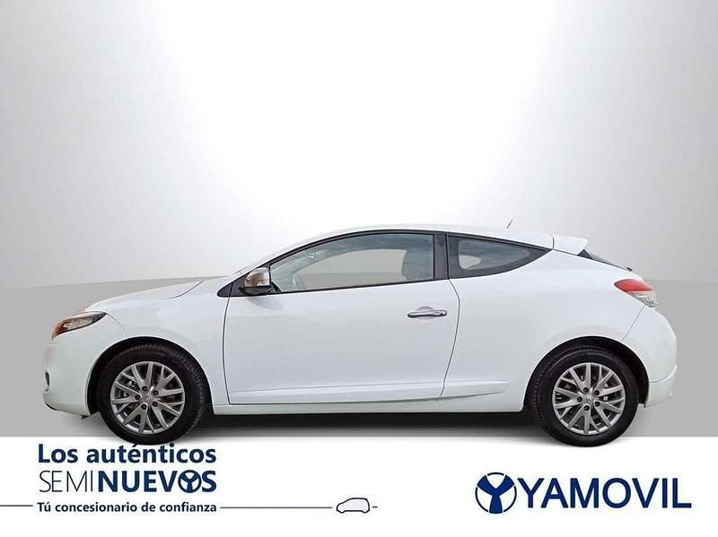 Usado Renault Mégane III Dynamique 110 CV (80 kW) 2014 Blanco Coupe