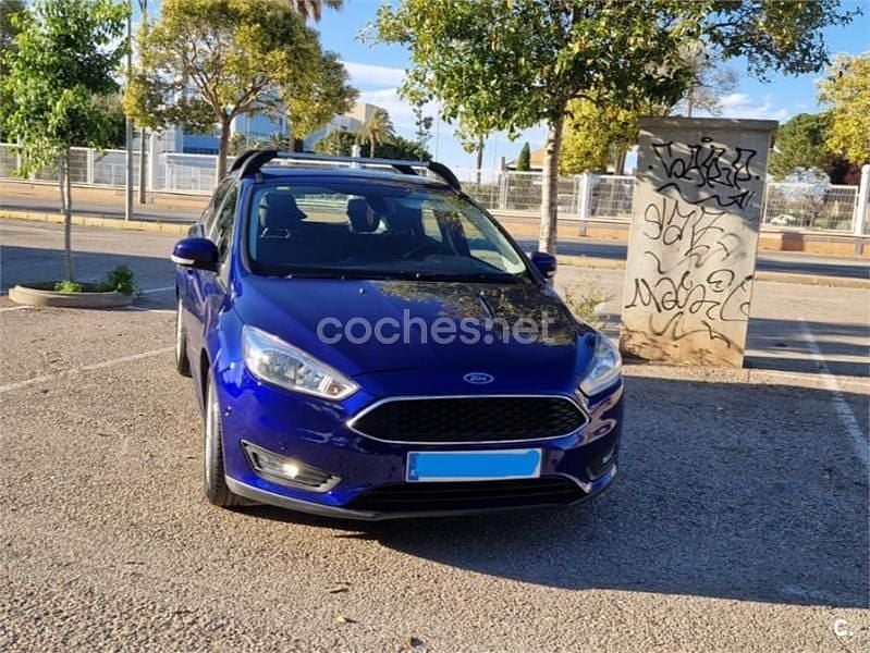 Azul Usado 2018 Ford Focus Trend Berlina | 8000 € (Super precio) - Imagen 1/4