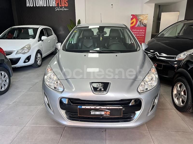 Gris / plata Usado 2012 Peugeot 308 Active Berlina | 6490 € (Precio justo) - Imagen 1/4