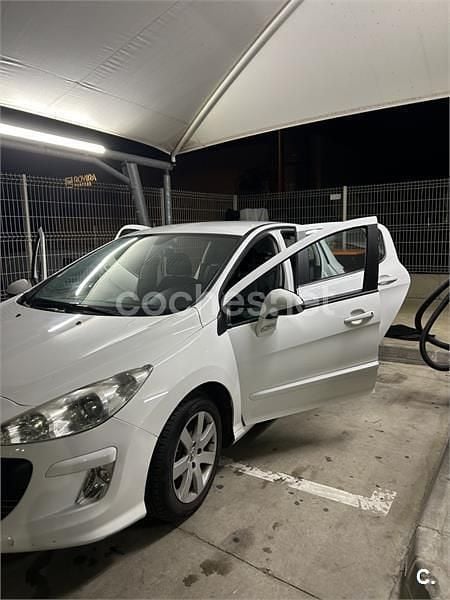 Usado Peugeot 308 Business-Line 90 CV (66 kW) 2009 Blanco Berlina