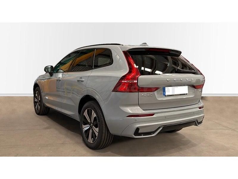 Usado Volvo XC60 Plus 350 CV (257 kW) 2025 Gris SUV
