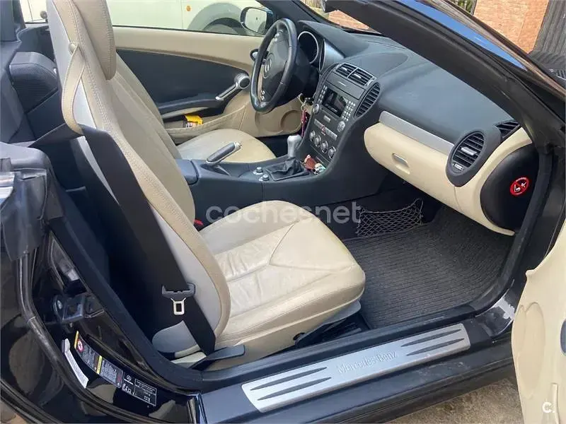 Usado Mercedes SLK200 163 CV (119 kW) 2004 Negro Descapotable