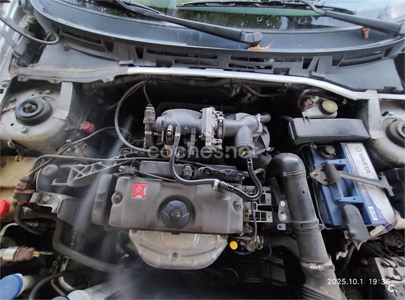 Usado Citroën Xsara Attraction 90 CV (66 kW) 1999 Gris / plata Berlina