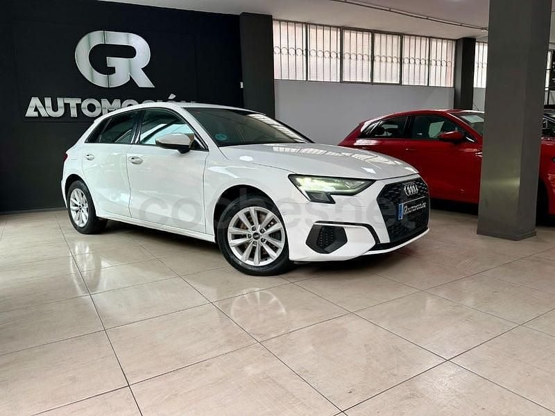 Usado Audi A3 110 CV (80 kW) 2021 Blanco Berlina