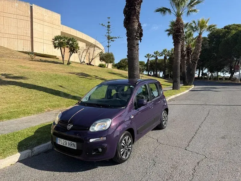 Usado Fiat Panda Lounge 69 CV (50 kW) 2013 Azul Utilitario