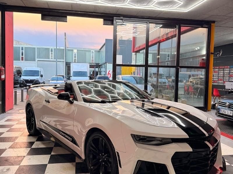 Blanco Usado 2015 Chevrolet Camaro Coupe | 47.900 € (Precio justo) - Imagen 1/4