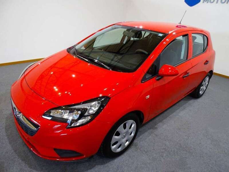 Rojo Usado 2016 Opel Corsa Expression Utilitario | 9490 € (Un poco caro) - Imagen 1/4