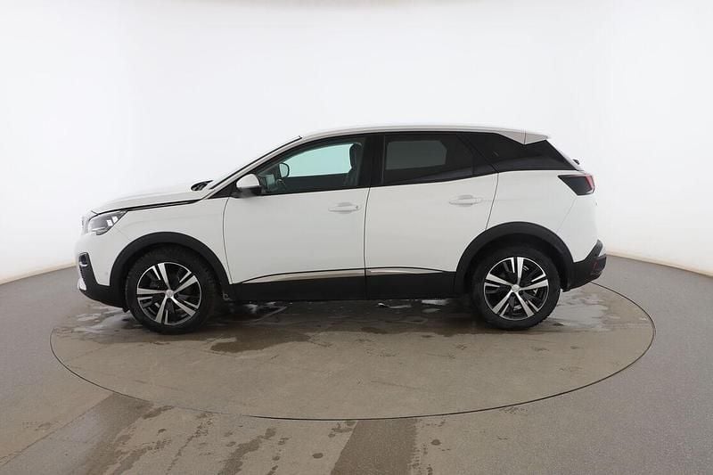 Usado Peugeot 3008 Allure 130 CV (95 kW) 2019 Blanco SUV