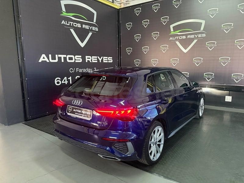 Usado Audi A3 S-Line 150 CV (110 kW) 2021 Azul Berlina