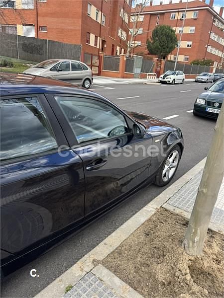 Usado BMW 116 122 CV (89 kW) 2009 Negro Utilitario