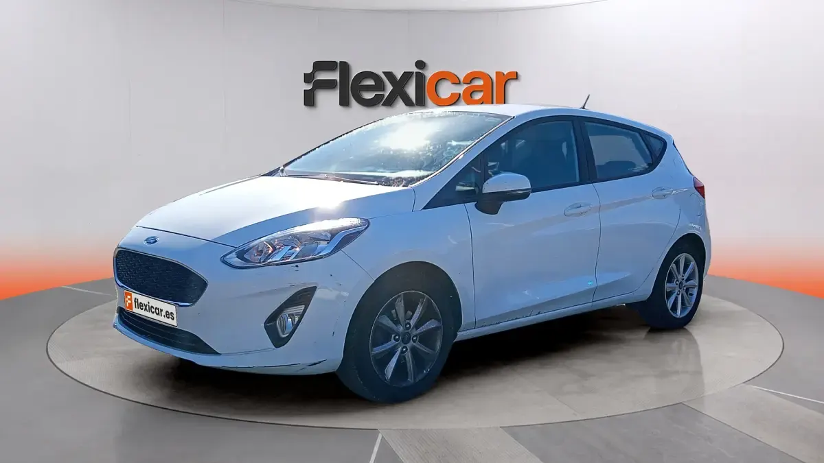 Usado Ford Fiesta Active 86 CV (63 kW) 2019 Blanco Utilitario