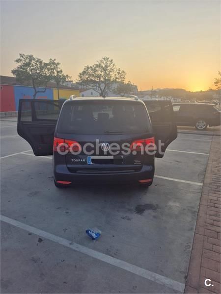 Azul Usado 2012 VW Touran Advance Monovolumen | 8500 € (Precio justo) - Imagen 1/1