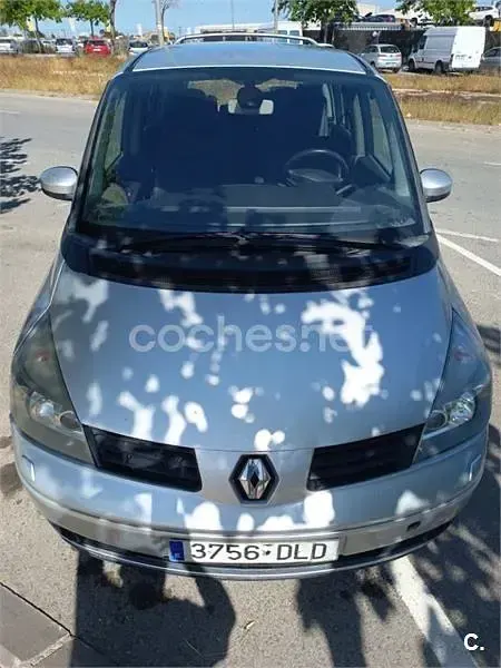 Usado Renault Espace Privilege 150 CV (110 kW) 2005 Gris / plata Monovolumen