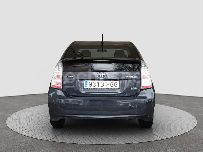 Usado Toyota Prius Advance 136 CV (100 kW) 2011 Gris / plata Berlina