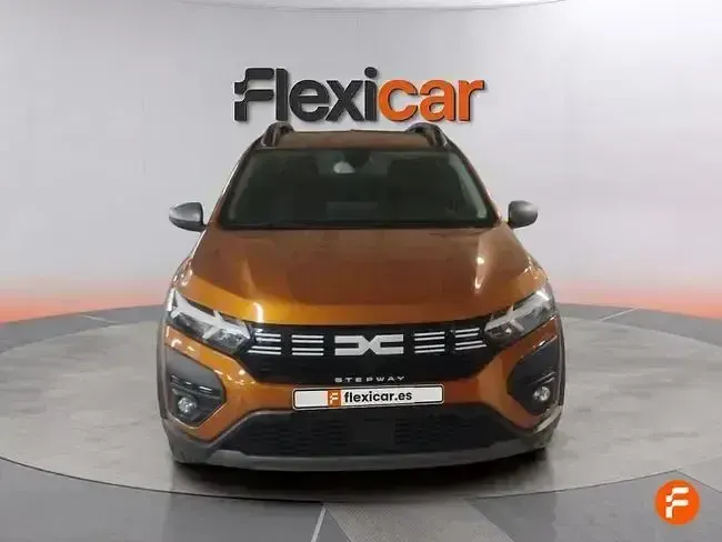 Usado Dacia Sandero Essentiel 91 CV (66 kW) 2023 Naranja Berlina