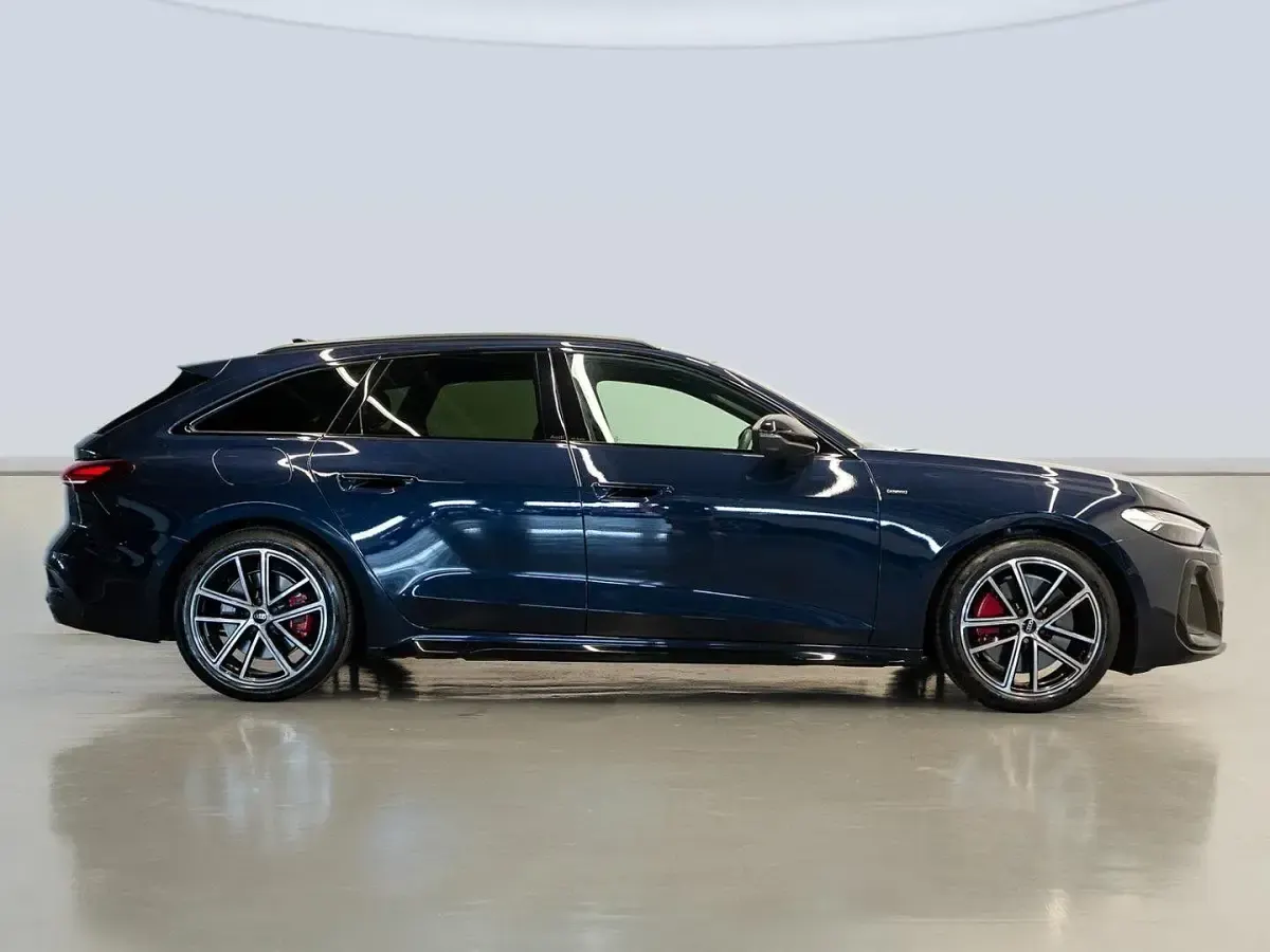 Nuevo Audi A5 299 CV (219 kW) 2026 Azul Familiar