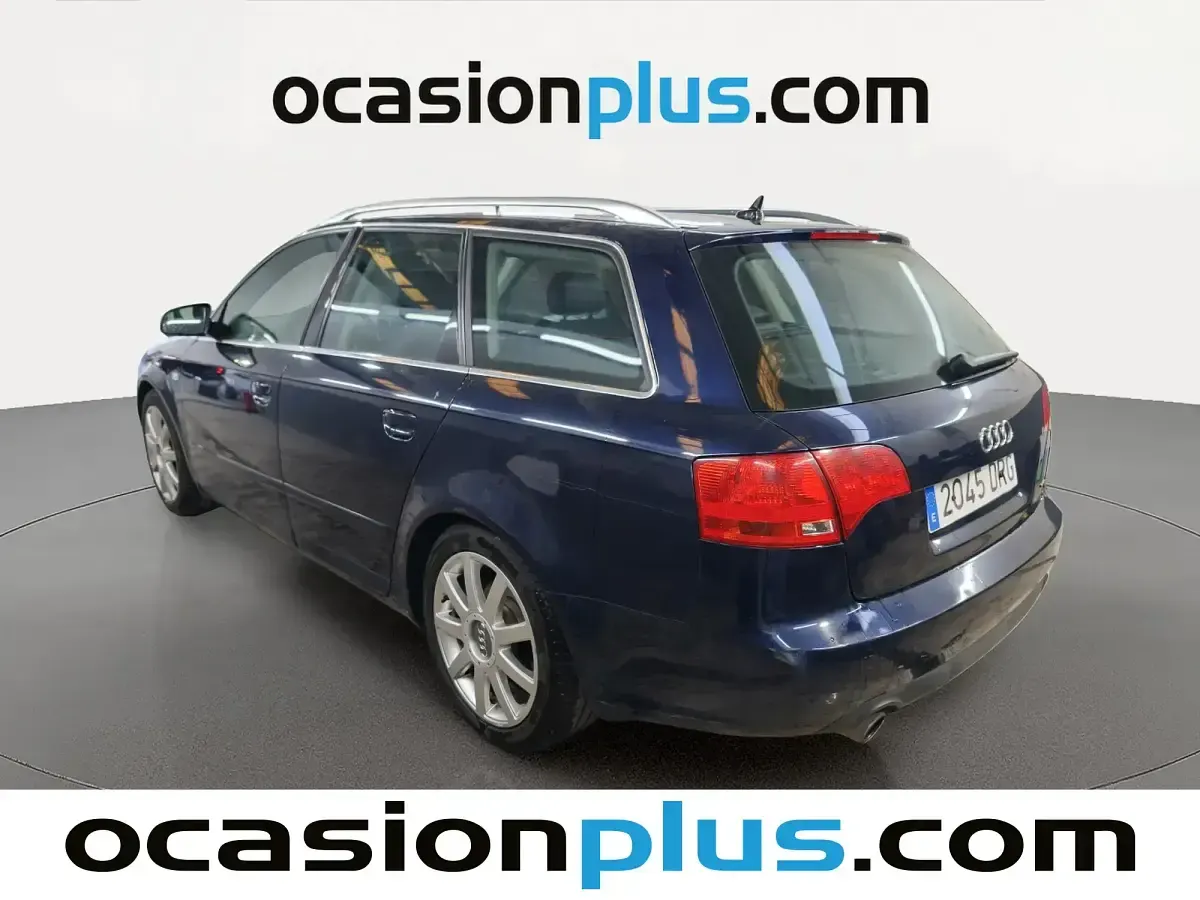 Usado Audi A4 256 CV (188 kW) 2005 Azul Familiar