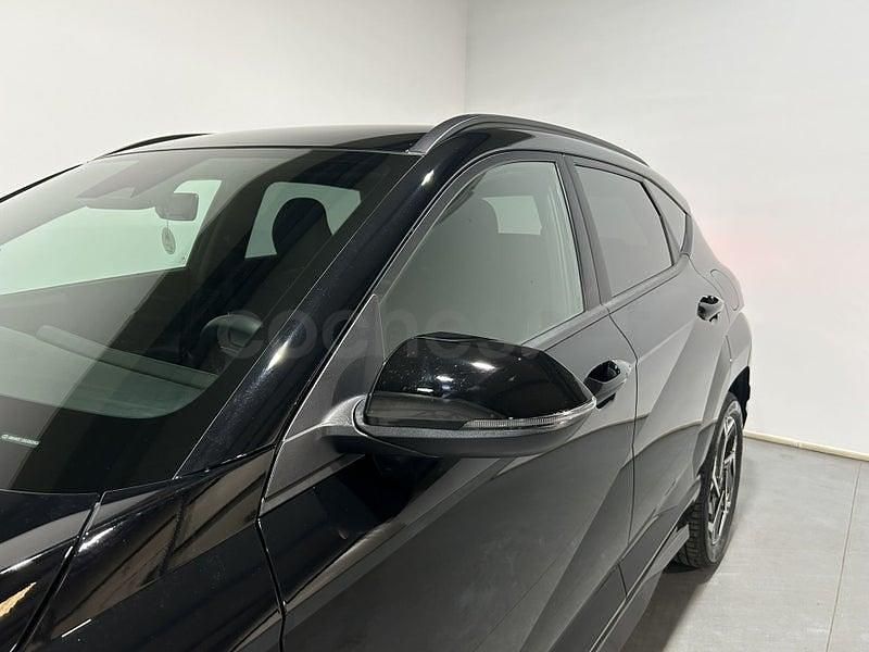 Usado Hyundai Kona N Line 129 CV (94 kW) 2024 Negro SUV