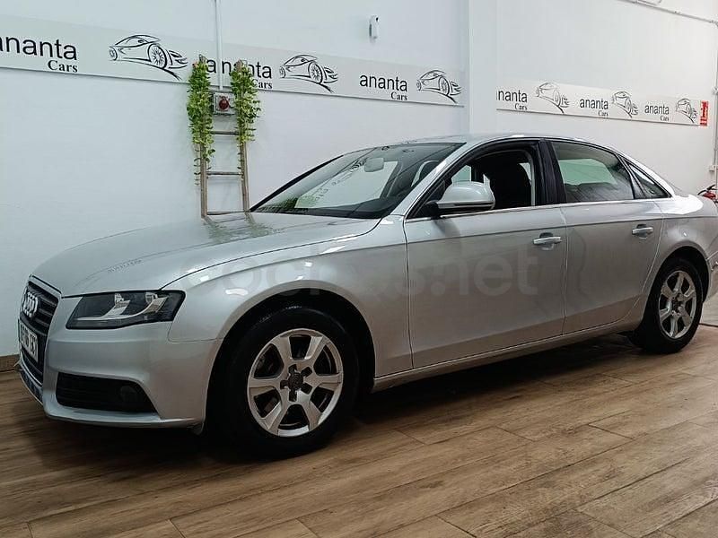 Usado Audi A4 Business 143 HP (105 kW) 2010 Cinzento Sedan