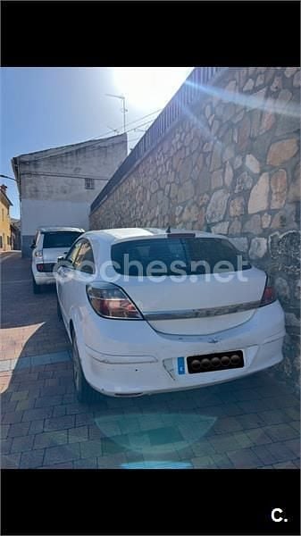 Usado Opel Astra GTC Sport 115 CV (84 kW) 2008 Blanco Berlina