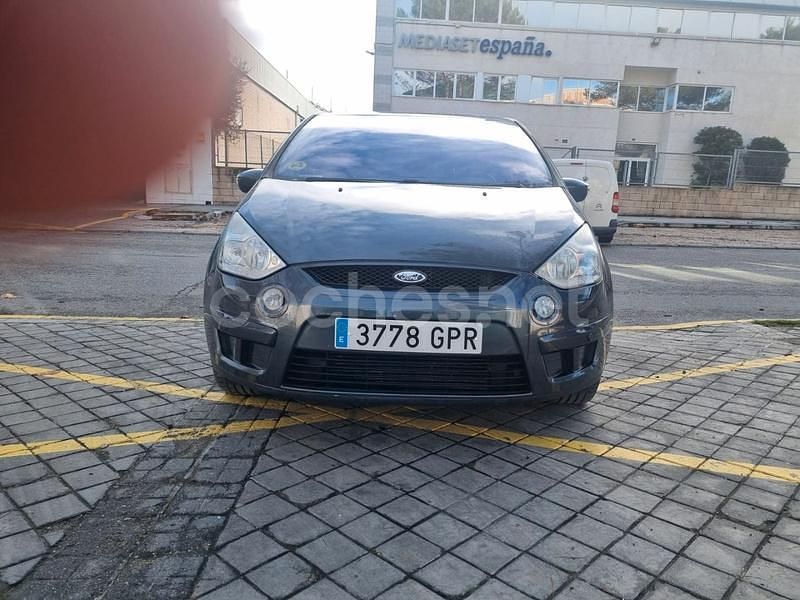 Gris / plata Usado 2009 Ford S-MAX Titanium Monovolumen | 5900 € (Precio justo) - Imagen 1/4