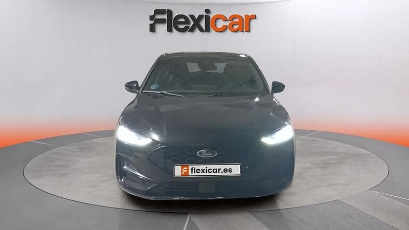 Usado Ford Focus ST-Line 125 CV (91 kW) 2023 Negro Berlina