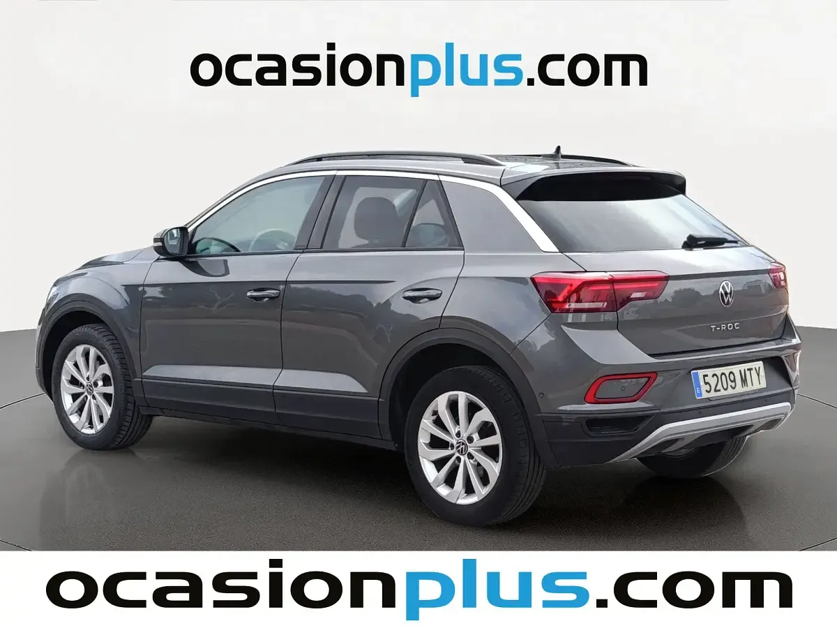 Usado VW T-Roc Life 115 CV (84 kW) 2024 Gris SUV