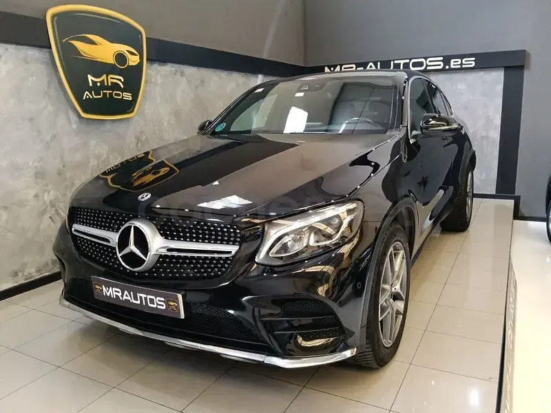 Usado Mercedes GLC250 204 CV (150 kW) 2018 Negro Coupe