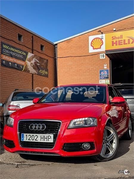 Rojo Usado 2011 Audi A3 Attraction Berlina | 8200 € (Precio justo) - Imagen 1/4