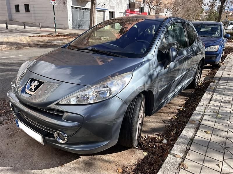 Usado Peugeot 207 110 CV (80 kW) 2007 Gris / plata Berlina
