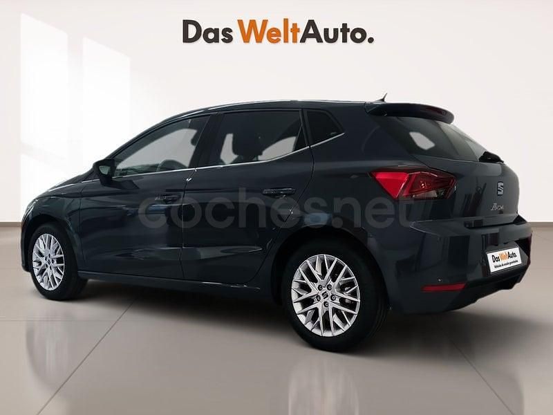 Usado Seat Ibiza 115 CV (84 kW) 2025 Azul Berlina