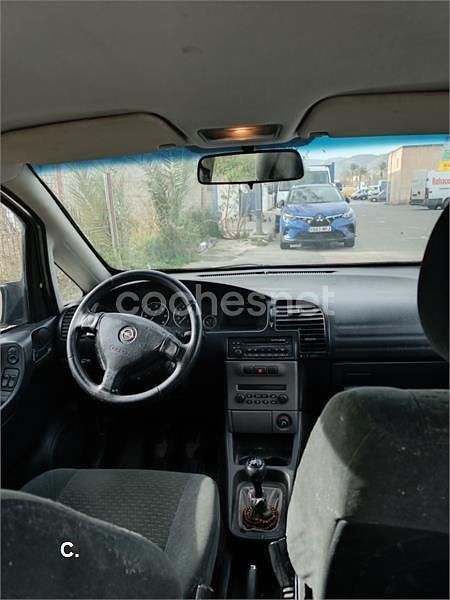 Usado Opel Zafira 100 CV (73 kW) 2004 Azul Monovolumen