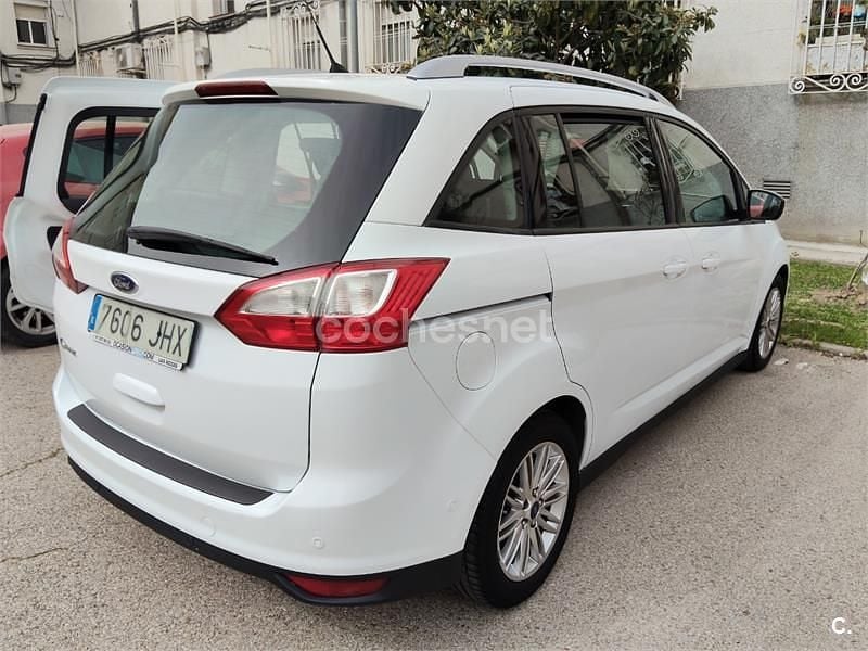 Usado Ford Grand C-Max Titanium 125 CV (91 kW) 2015 Blanco Monovolumen
