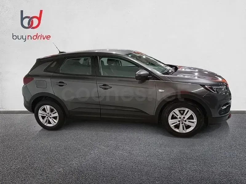 Usado Opel Grandland X Selective 130 HP (95 kW) 2017 Cinzento SUV