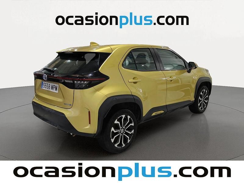 Usado Toyota Yaris Cross Active 116 CV (85 kW) 2024 Oro SUV